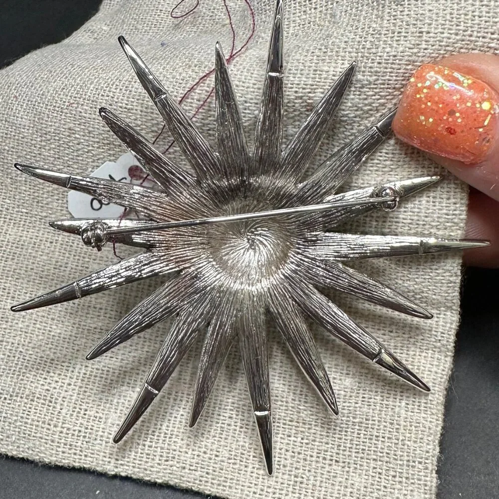 Vintage Silver and Crystal Star Brooch - EUC